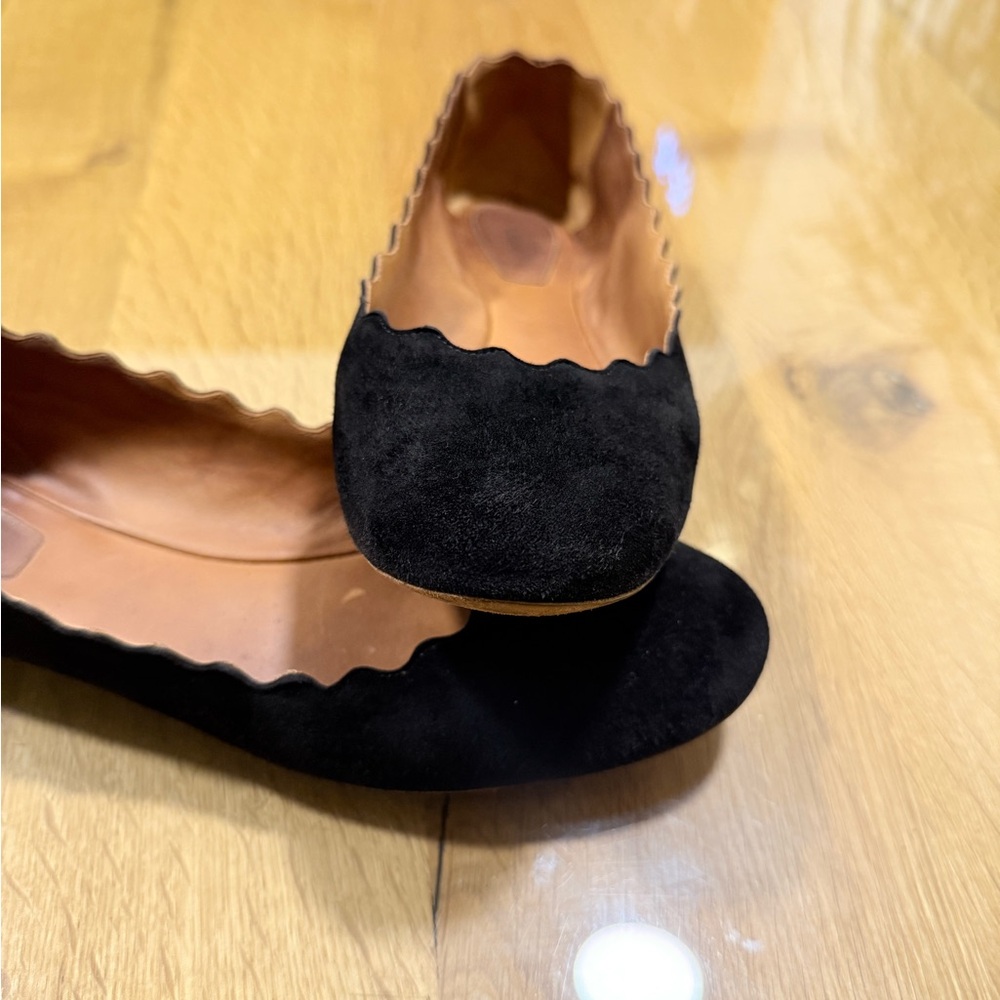 Chloe~Black Suede Scalloped Ballet Flats - Picture 6 of 7